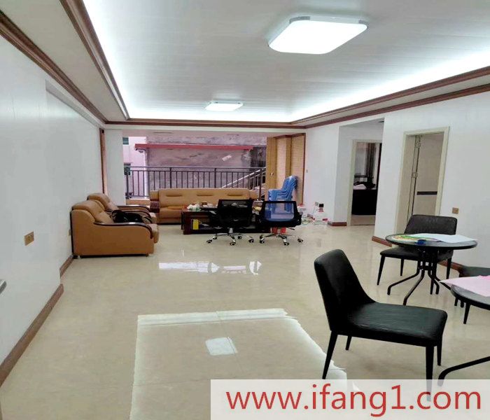 <a href=/dalingshan/ target=_blank class=infotextkey>大嶺山小產(chǎn)權(quán)房</a>新樓盤