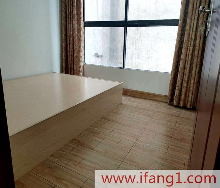 <a href=/dalingshan/ target=_blank class=infotextkey>大嶺山小產權房</a>交易網