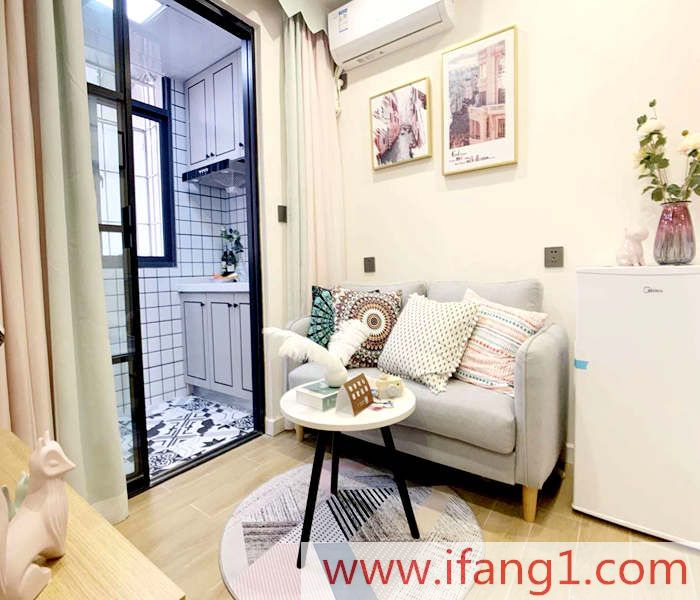 <a href=/longhua/ target=_blank class=infotextkey>龍華小產權房出售網</a>